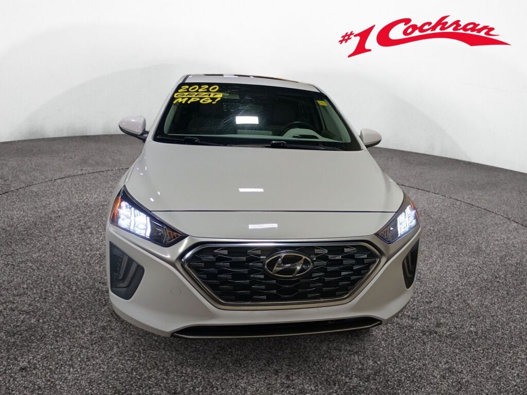 2020 Hyundai Ioniq SEL photo 2