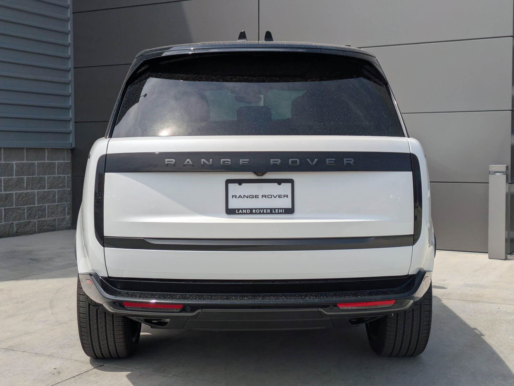 2025 Land Rover Range Rover SE photo 7