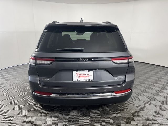 2022 Jeep Grand Cherokee Limited photo 4