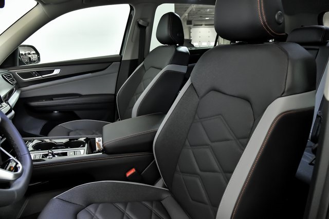 2025 Volkswagen Atlas Peak Edition SE photo 7