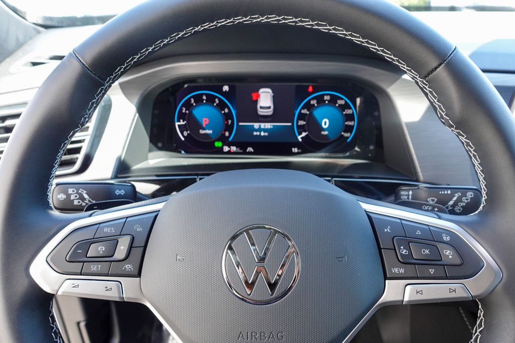 2025 Volkswagen Atlas Cross Sport SE photo 12