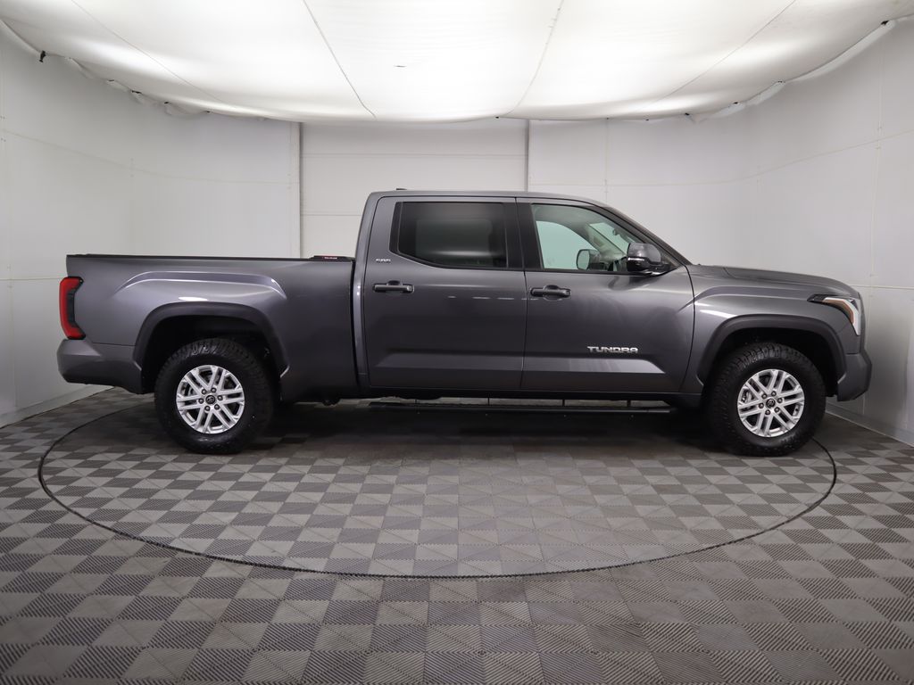 2024 Toyota Tundra SR5 photo 4