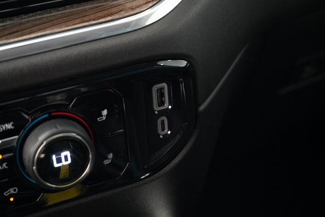 2024 Chevrolet Silverado 1500 RST photo 28