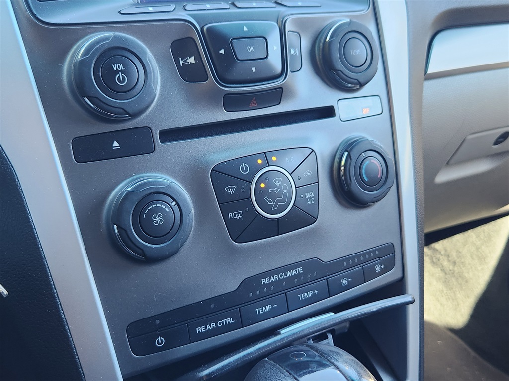 2014 Ford Explorer Base photo 16