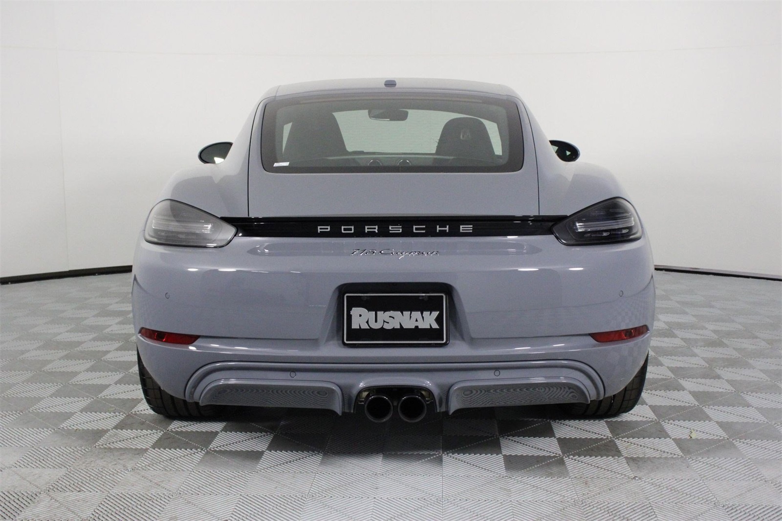 2025 Porsche Cayman photo 6