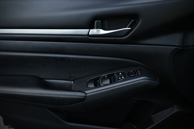 2022 Nissan Altima 2.5 SV photo 12
