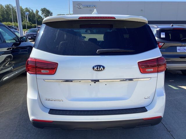 2020 Kia Sedona LX photo 7