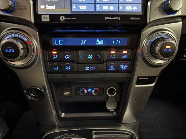 2022 Toyota 4Runner Limited photo 20
