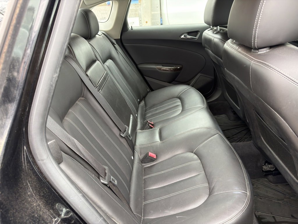 2012 Buick Verano Leather photo 3