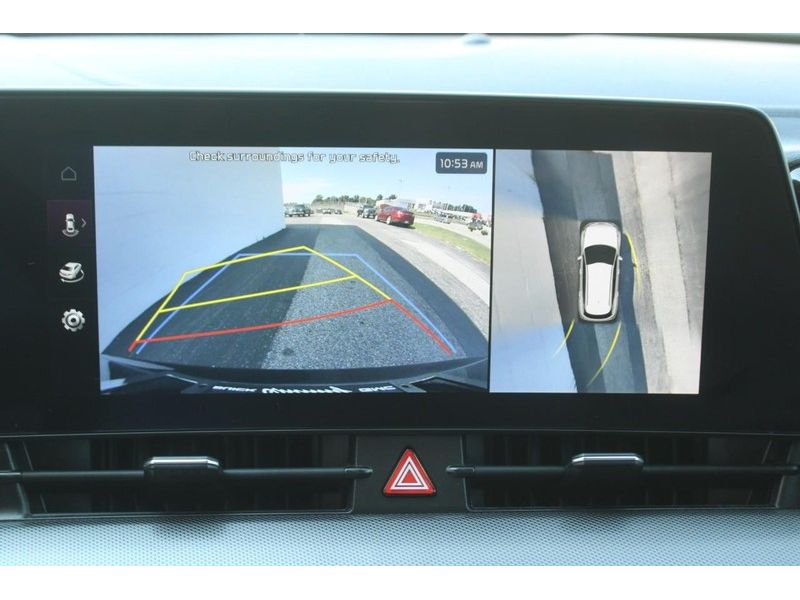 2023 Kia Sportage photo 22