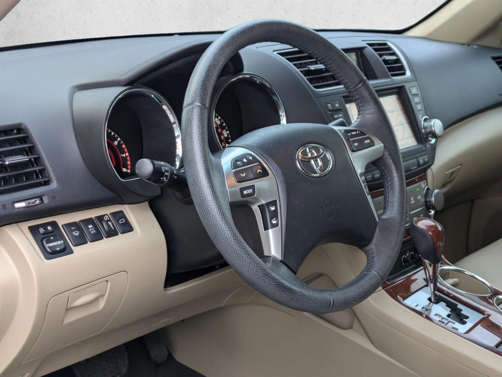 2012 Toyota Highlander Limited photo 2