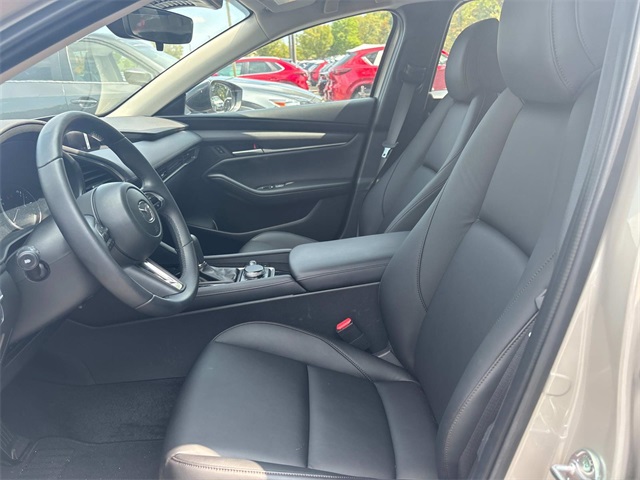 2025 Mazda Mazda3 2.5 Select Sport photo 3