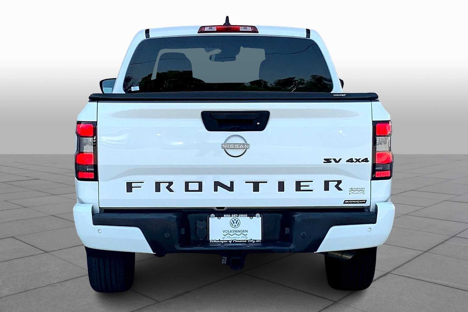 2023 Nissan Frontier SV photo 4