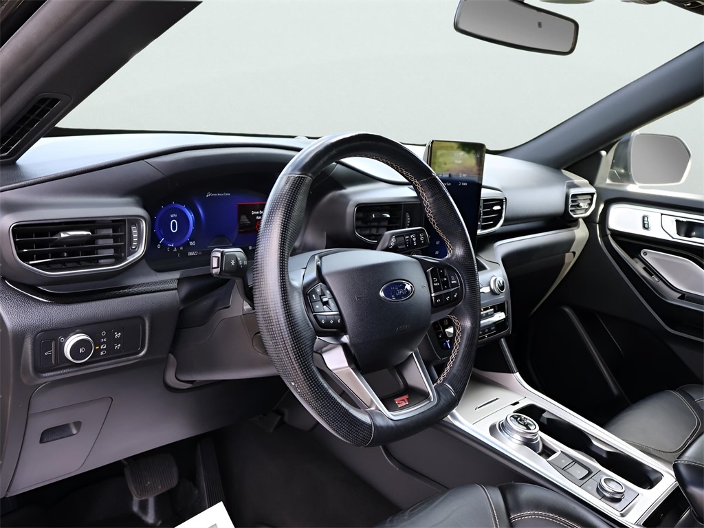 2020 Ford Explorer ST photo 19