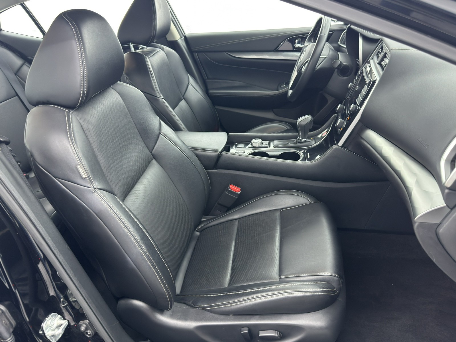 2023 Nissan Maxima SV photo 47