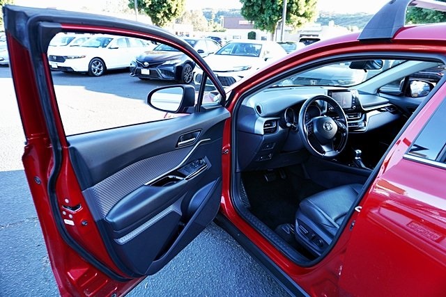 Used 2022 Red Toyota XLE image 34