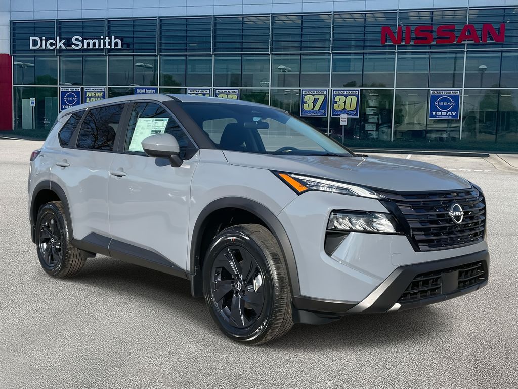 2026 Nissan Rogue SV's photo