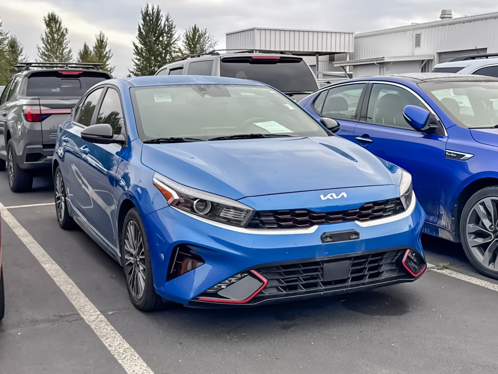 2023 Kia Forte GT-Line photo 2