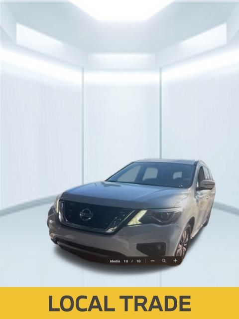 2019 Nissan Pathfinder SL photo 2