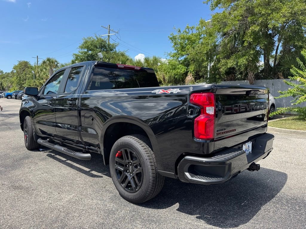 2025 Chevrolet Silverado 1500 RST photo 4