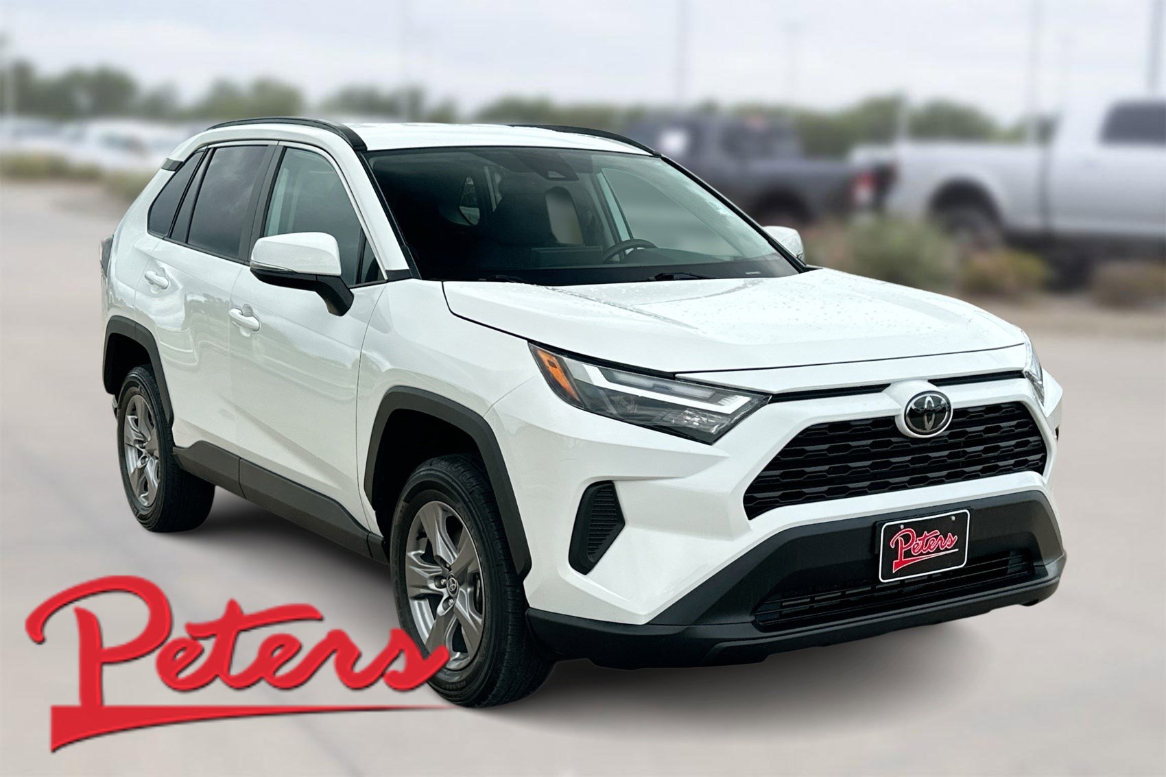 2024 Toyota RAV4 XLE's photo
