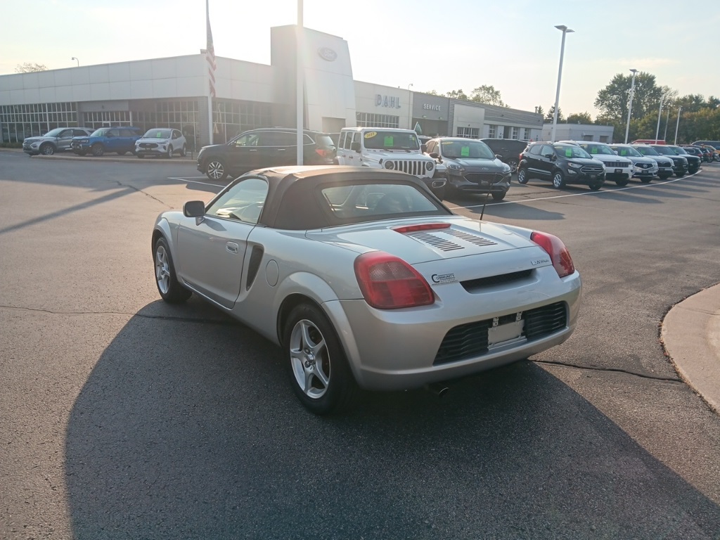 2000 Toyota MR2 Spyder Base photo 9