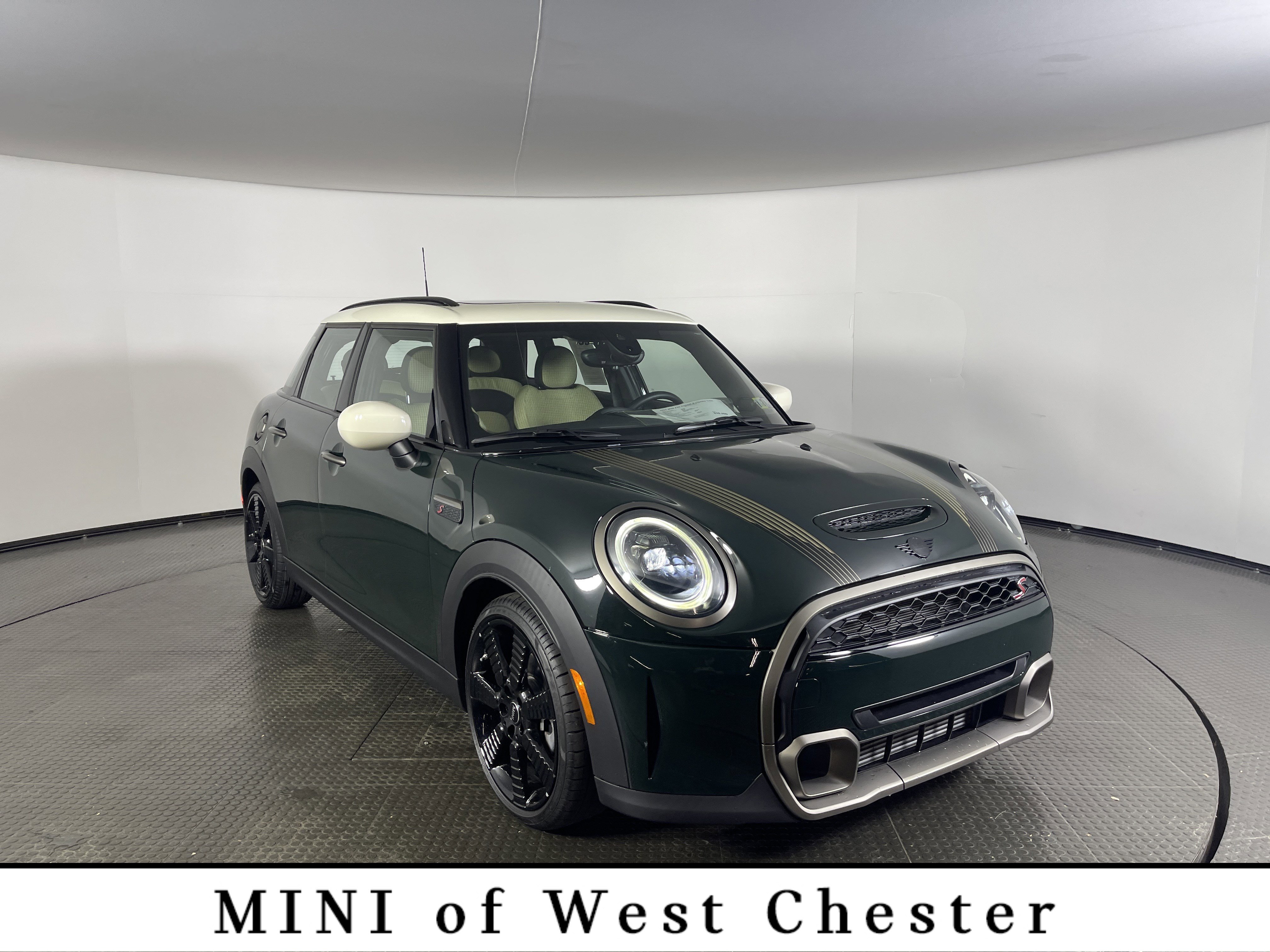 2023 MINI Hardtop 4 Door
