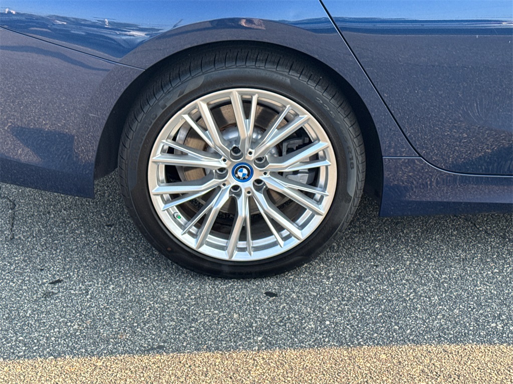 2023 Bmw 330e photo 17