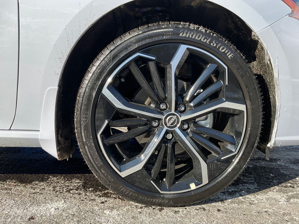 2025 Nissan Altima 2.5 SR photo 10