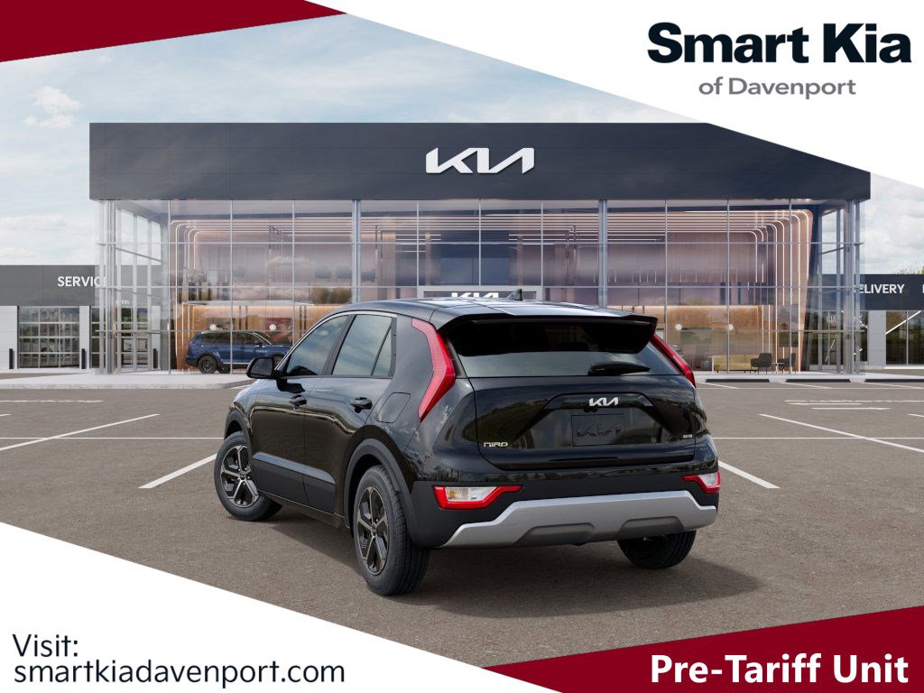 2025 Kia Niro LX photo 3