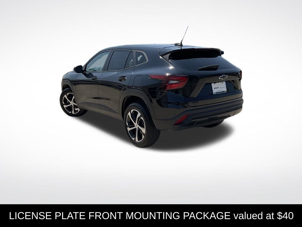 2025 Chevrolet Trax photo 4
