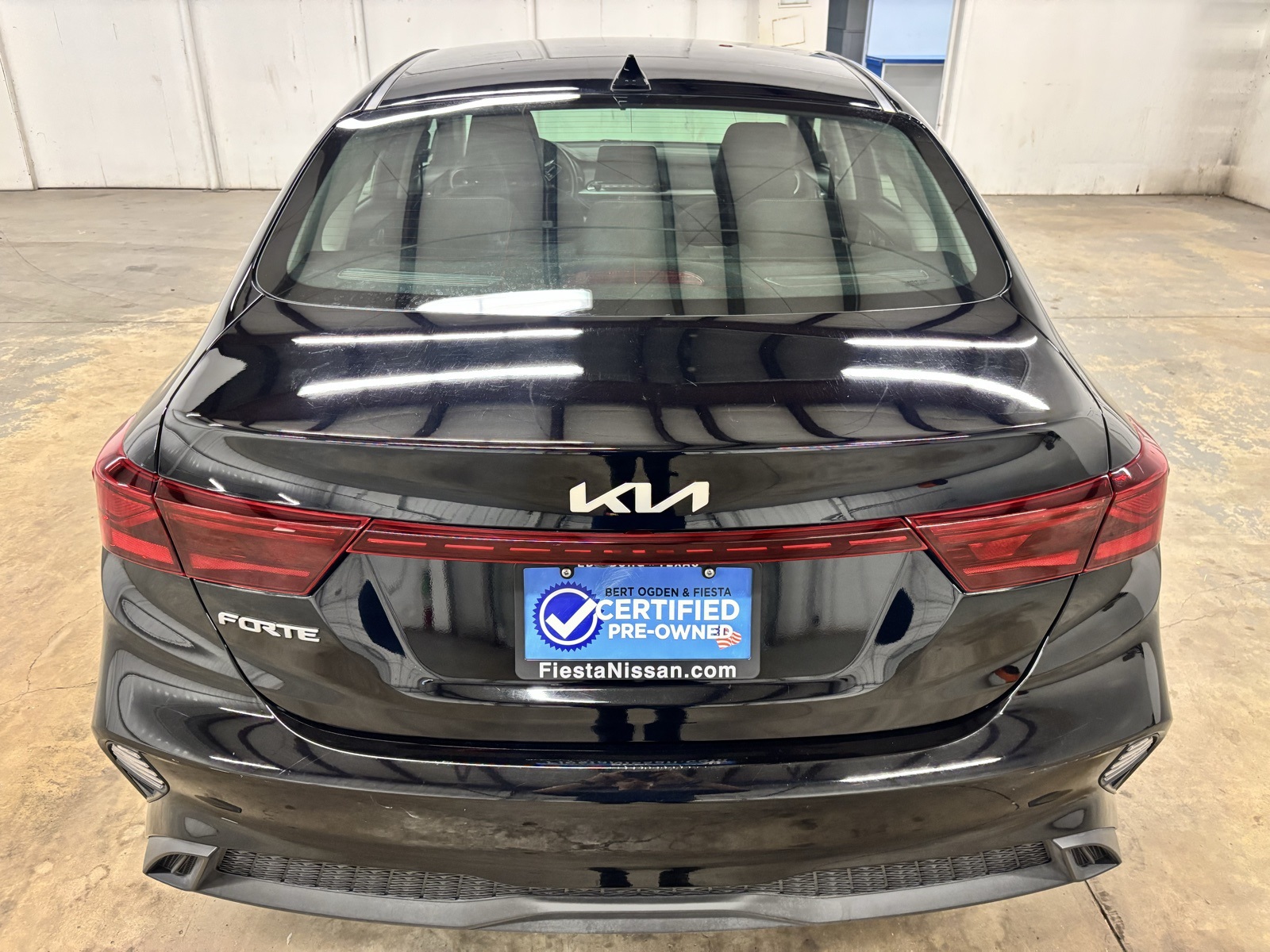 2024 Kia Forte LXS photo 2