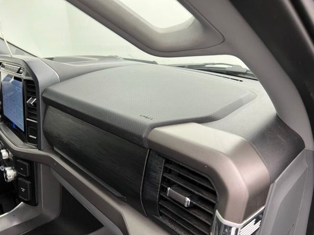 2024 Ford F-150 XLT photo 11