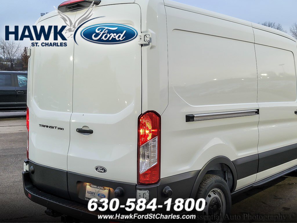 2026 Ford Transit Cargo Van photo 3
