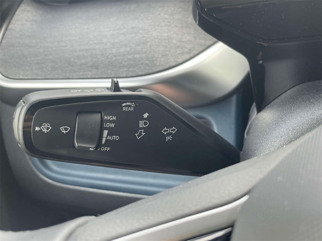 2025 Volkswagen ID. Buzz Pro S photo 21