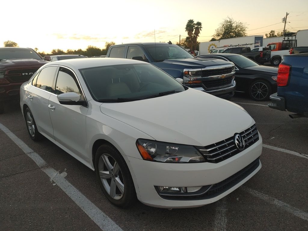 2015 Volkswagen Passat Limited photo 2