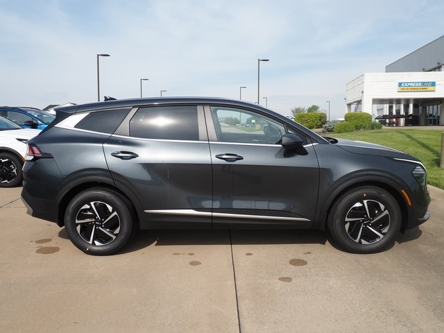 2025 Kia Sportage Hybrid LX photo 3