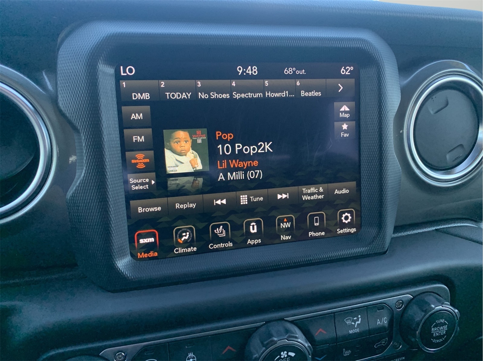 2021 Jeep Wrangler Unlimited Sahara photo 17