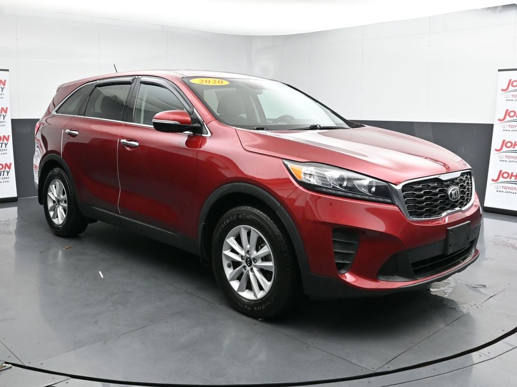2020 Kia Sorento LX photo 2