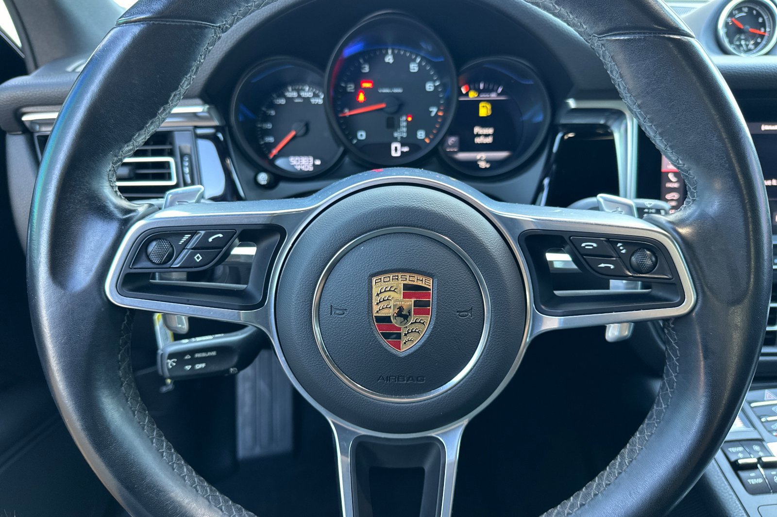 2021 Porsche Macan Base photo 21