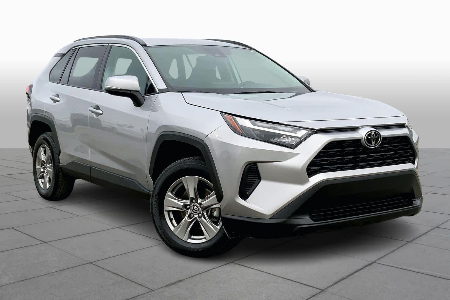 Used 2024 Toyota RAV4 XLE with VIN 2T3W1RFV1RC279211 for sale in Northfield, Minnesota