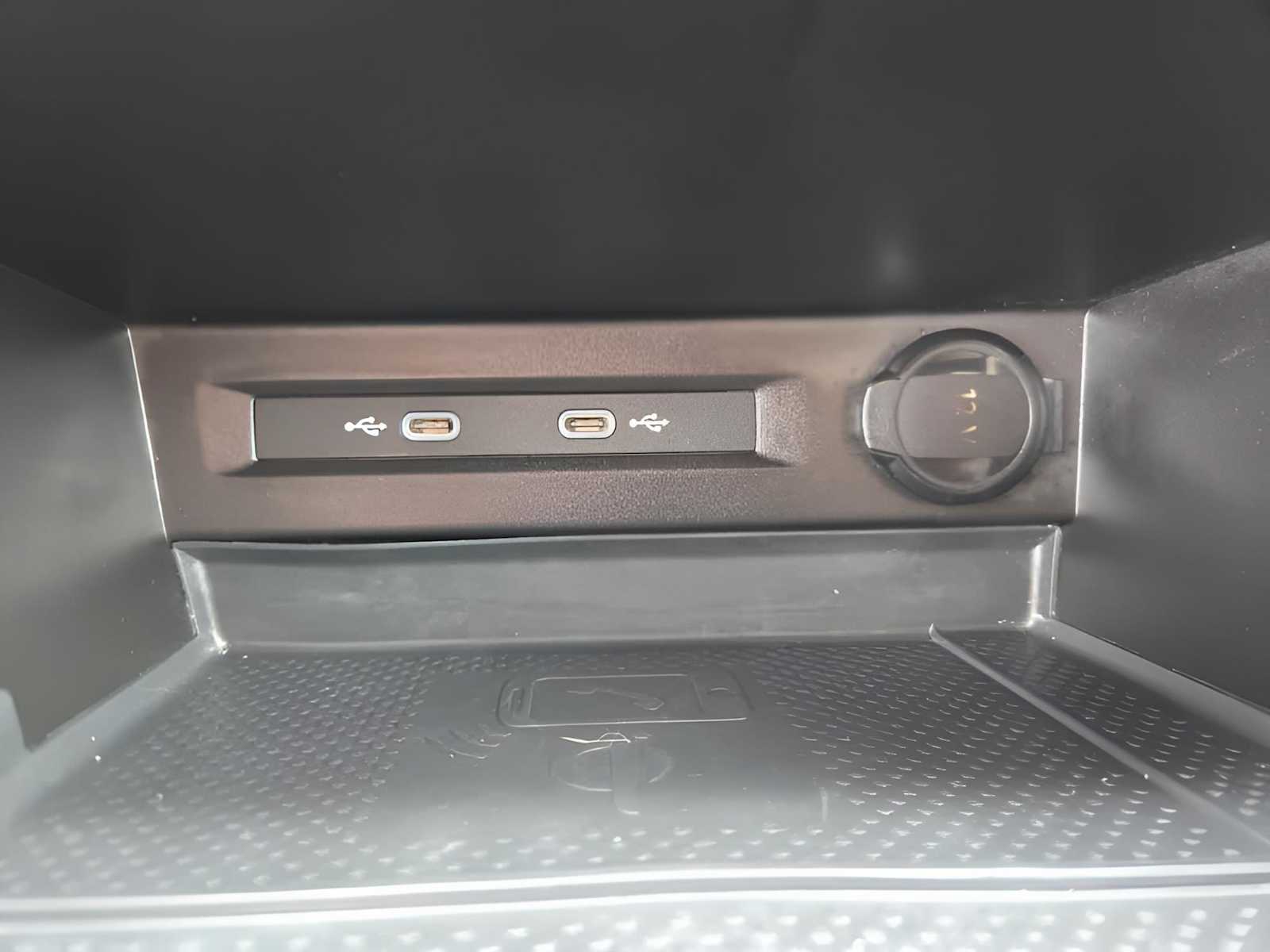 2023 Volkswagen Tiguan SE R-Line Black photo 24
