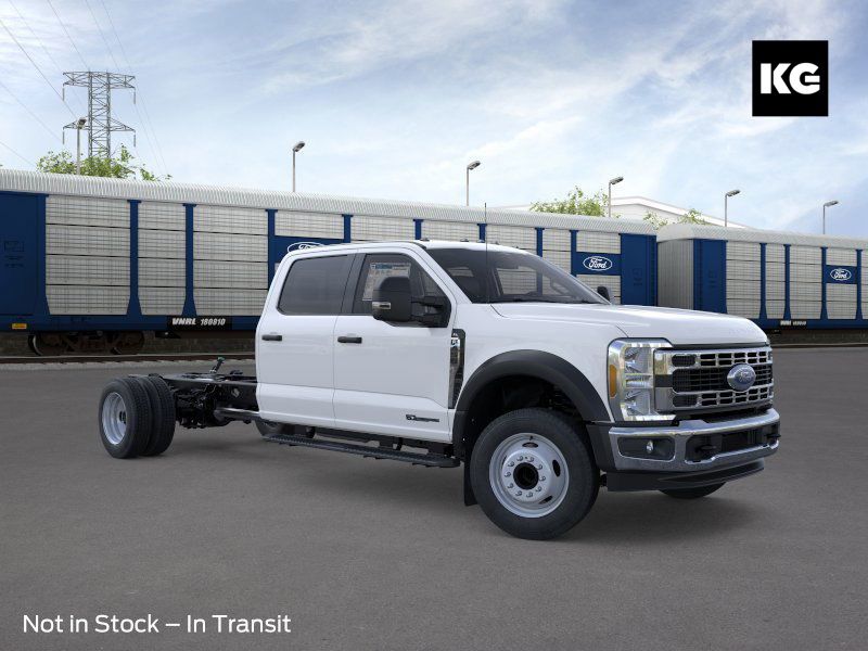 2026 Ford F-450 Super Duty Chassis Cab XL's photo