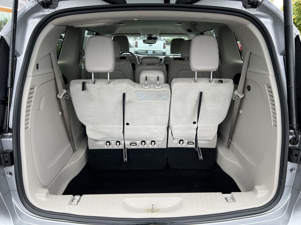 2017 Chrysler Pacifica Touring Plus photo 9