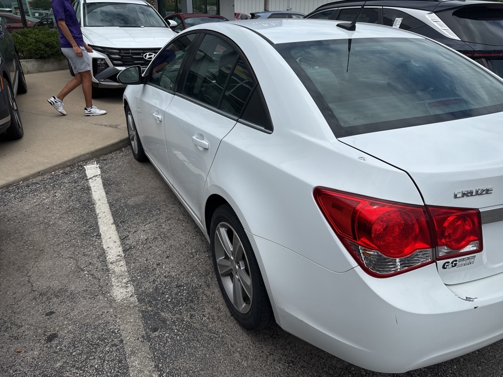 Used 2014 Chevrolet Cruze 2LT with VIN 1G1PE5SBXE7400392 for sale in Kansas City