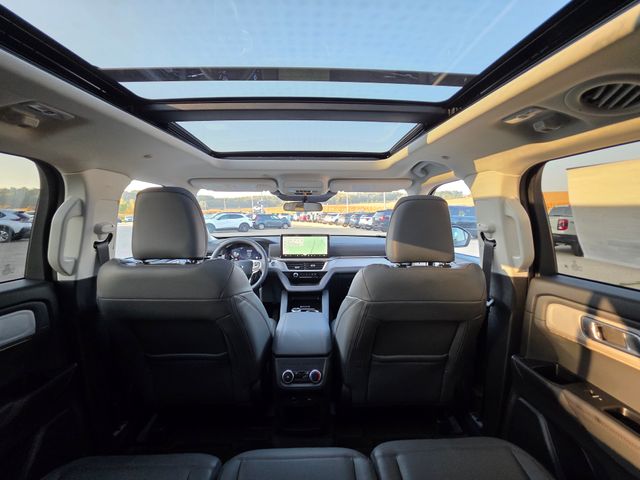 2025 Ford Explorer photo 44