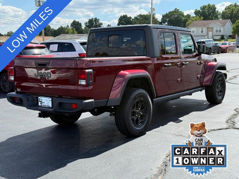 2021 Jeep Gladiator Willys photo 3