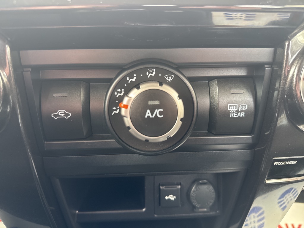 2024 Toyota 4Runner TRD Off-Road photo 14