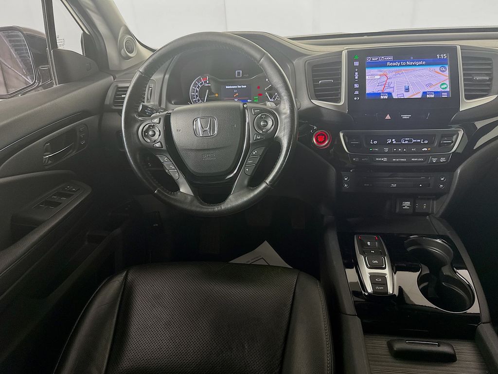 2016 Honda Pilot Elite photo 24