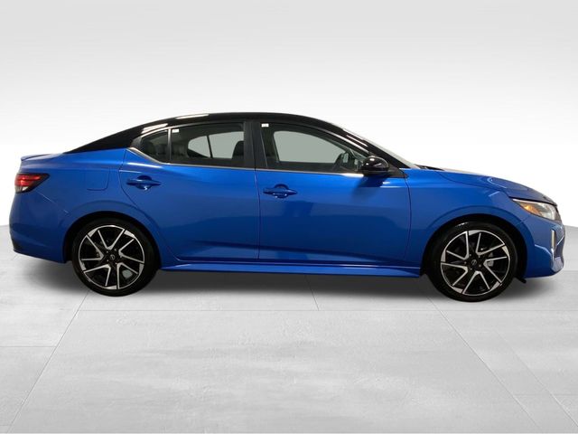 2024 Nissan Sentra SR photo 2